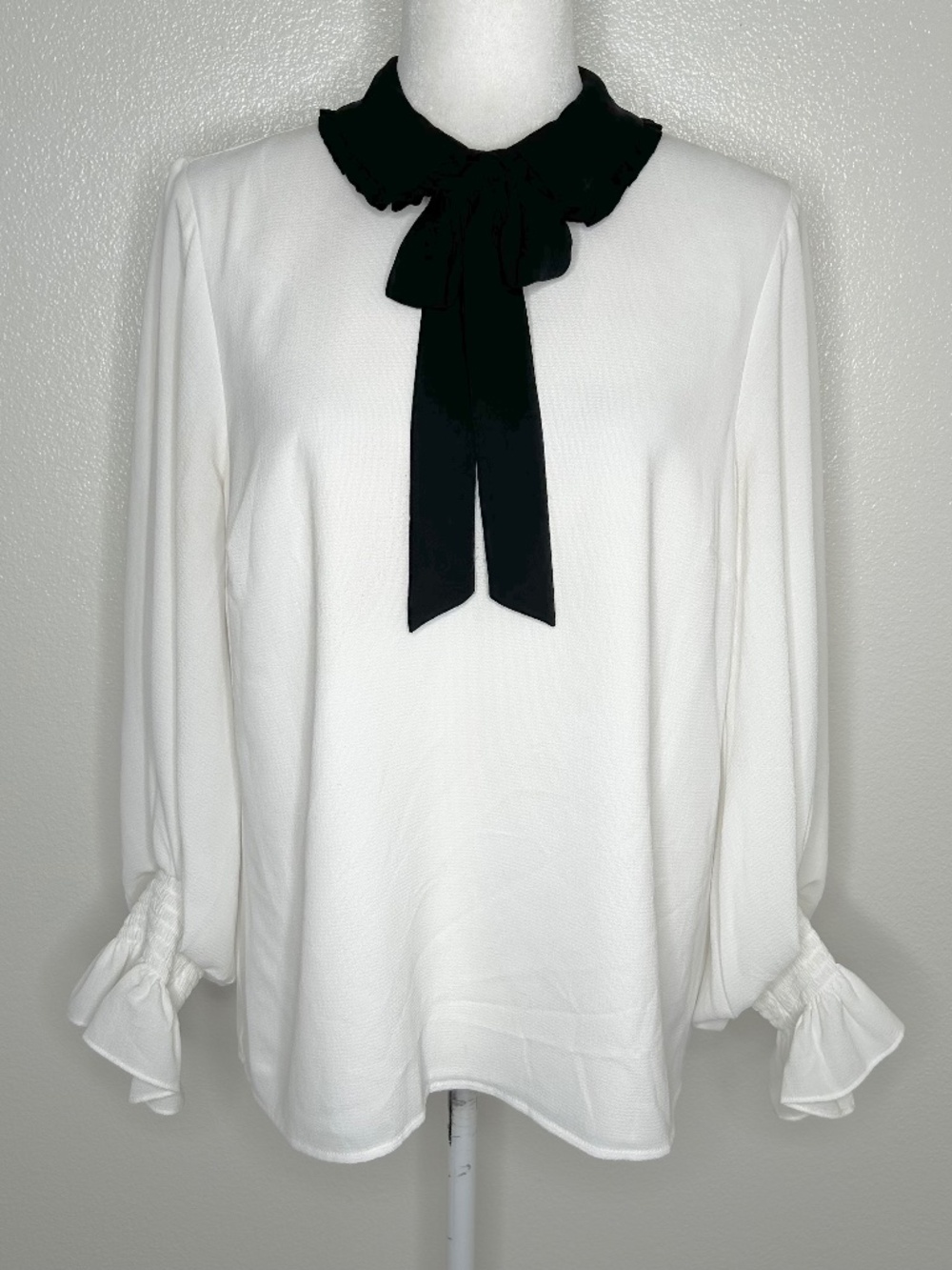 CeCe Womens White Black Peter Pan Collar Long Sleeve Box-Tie Top Blouse Size M